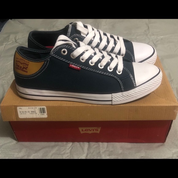 Levi’s Navy Blue & Brown Stan Buck - Picture 1 of 7